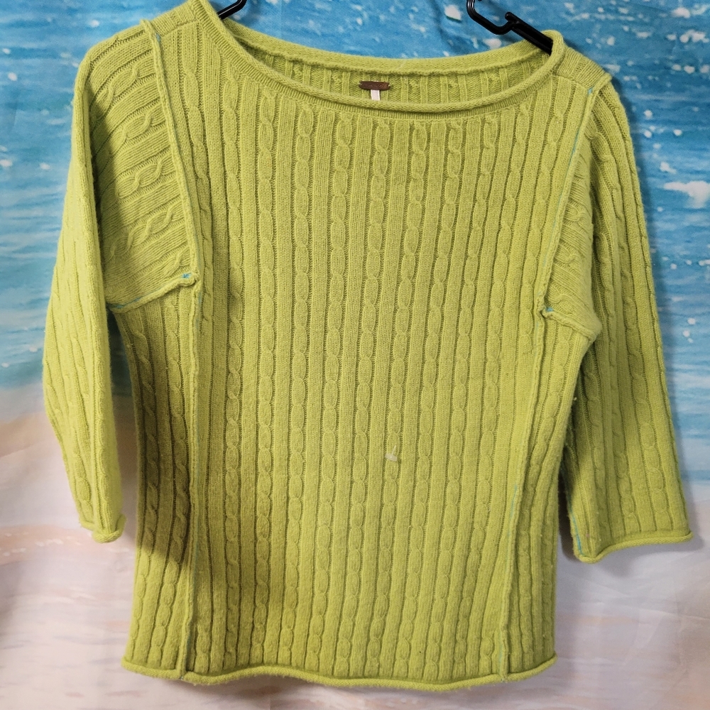 Free People Green Lambswool Sweater Inside‎ Out Look Size Medium 3/4 sleeve